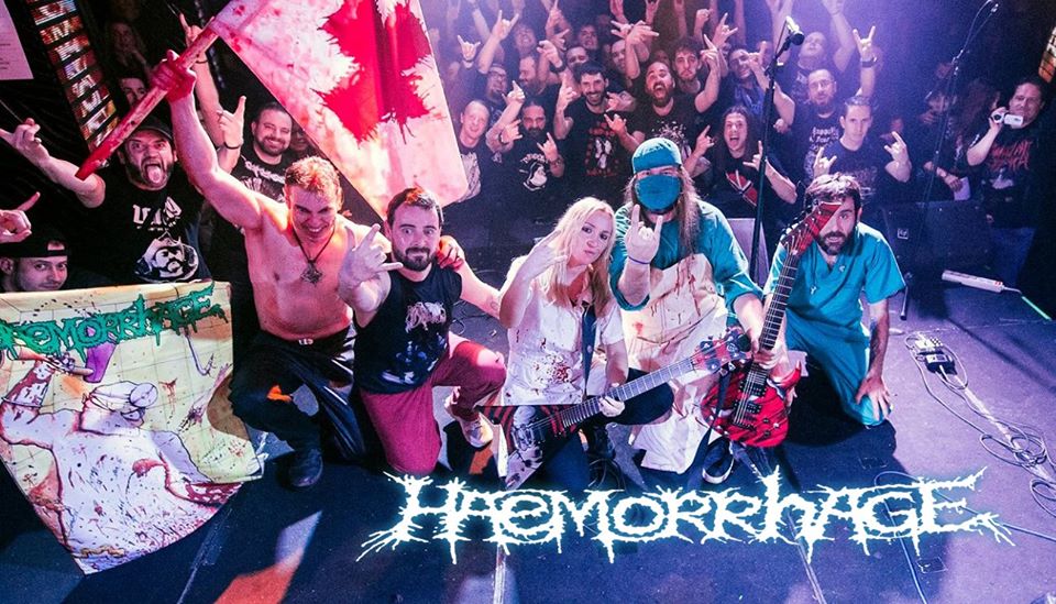 Haemorrhage en directo, llevando el goregrind español a escenarios de todo el mundo durante décadas.
